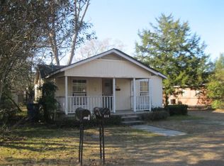 514 N Tillman St, Glennville, GA 30427