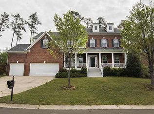 708 Rushing Falls Pl, Fuquay Varina, NC 27526