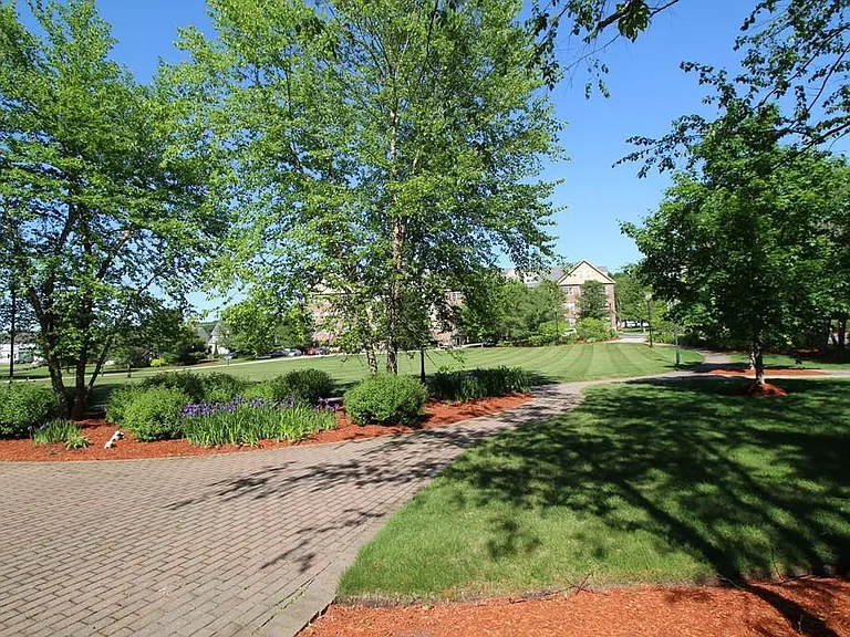 4 Powder Mill Sq #106D — Photo 30