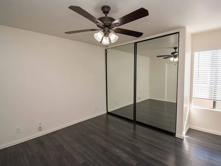 3744 Pershing Ave #4 — Photo 11