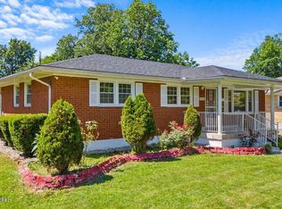 1412 Bryce Dr, Louisville, KY 40216