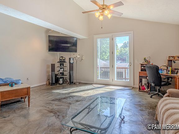 5th image of 2085 Shady Dr NE