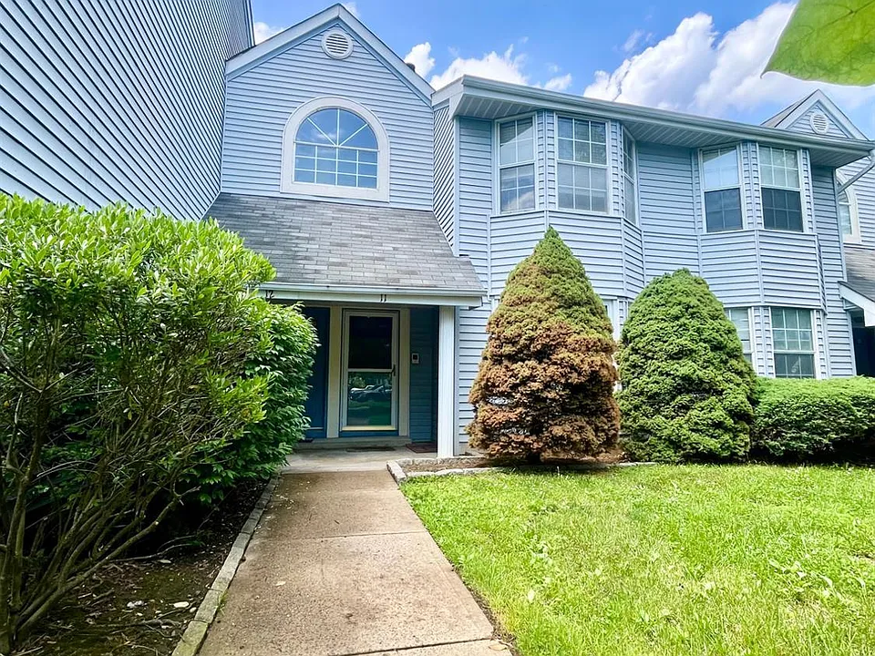 11 Tanglewood Ct