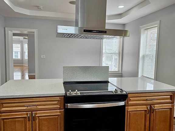 5th image of 47 Arlington St Floor 2
