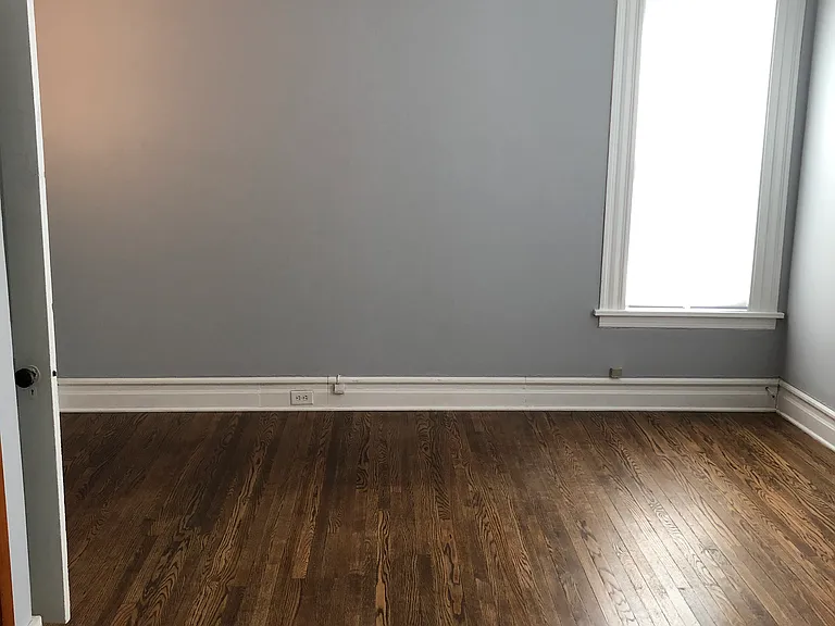 118-120 W Gibson St — Photo 6