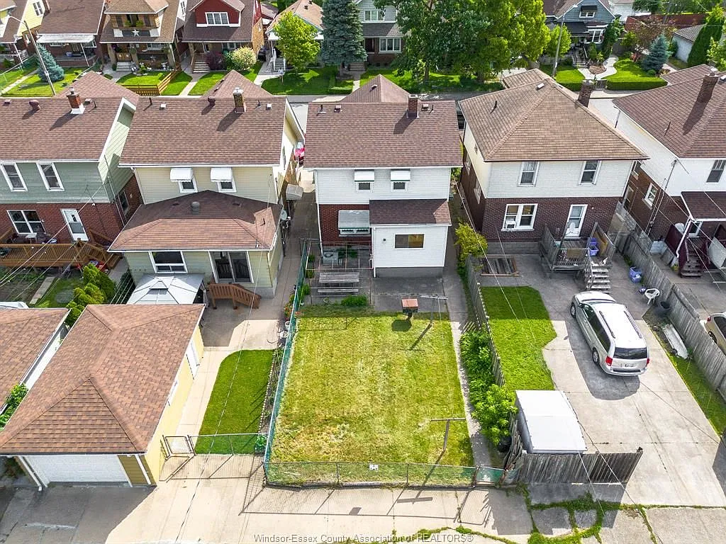 3 bed, $2,450 — Photo 4