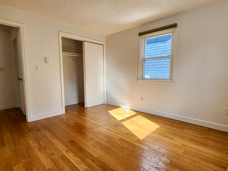 98 Sylvia St #1 — Photo 8