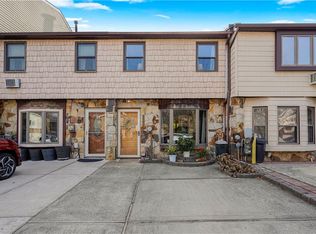 300 Tanglewood Dr, Staten Island, NY 10308