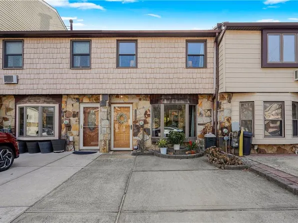 300 Tanglewood Dr, Staten Island, NY 10308