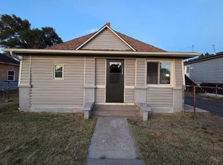 308 N 8th St, Lamar, CO 81052