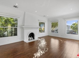 6113 Cashio St, Los Angeles, CA 90035