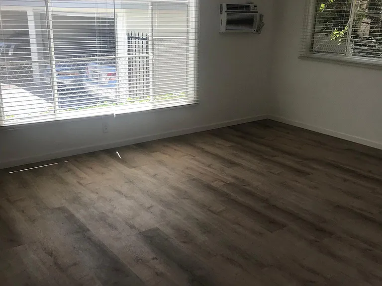 1417 S Fairfax Ave #4 — Photo 17