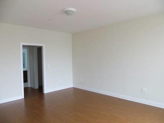 4th image of 248 Ocean Ave #401