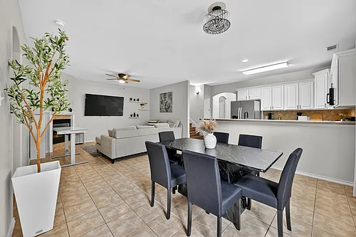 154 Castleridge Dr #B Photo 1 154 Castleridge Dr #B Photo 1