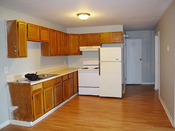 3rd image of 362 E 1st St APT 2