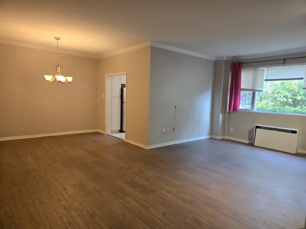 5301 Westbard Cir, Bethesda, MD