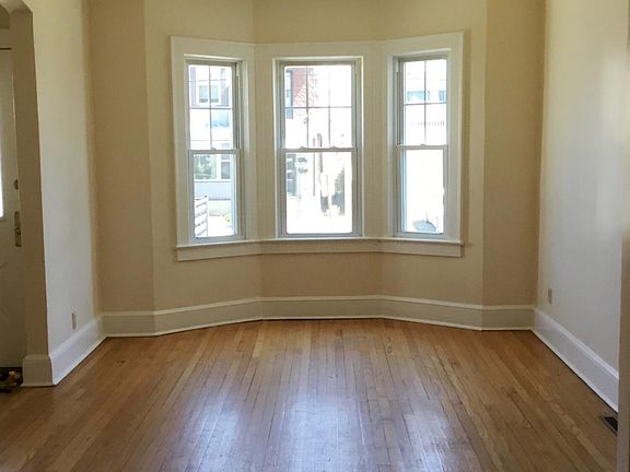 2nd image of 3 Bogart Terrace