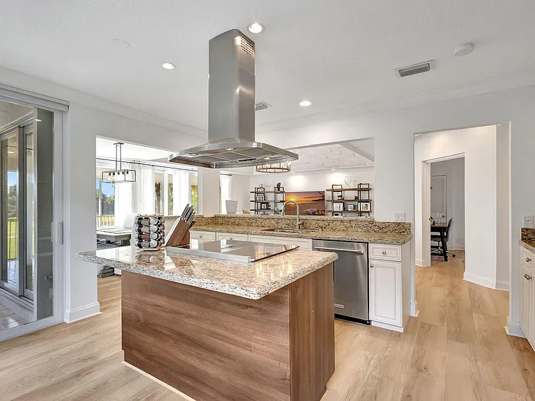 11839 Pebblewood Dr — Photo 24