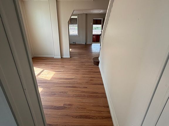 4th image of 4121 Pennsylvania St