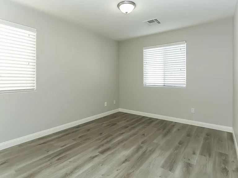 9477 Grandview Spring Ave — Photo 14