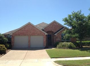 2463 Harbour Dr, Grand Prairie, TX 75054