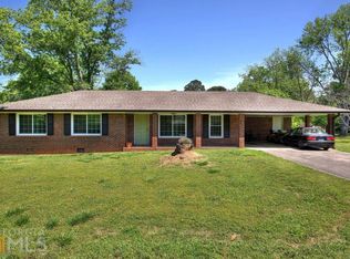 4 Green Acre Ln, Cartersville, GA 30121