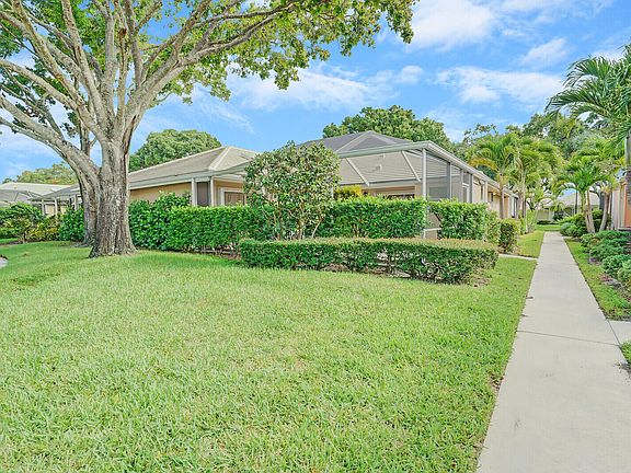 2nd image of 3003 Lakemont Court