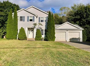 70 Grimes Rd, Rocky Hill, CT 06067