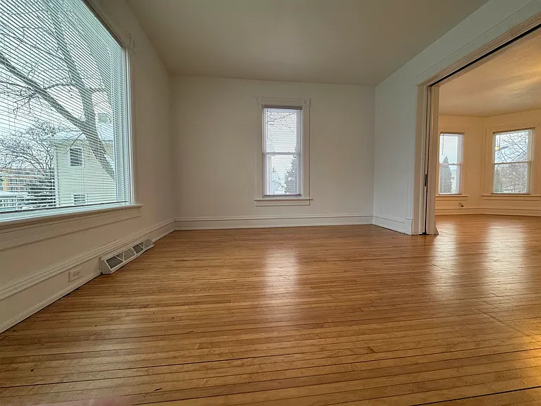 122 North St — Photo 7