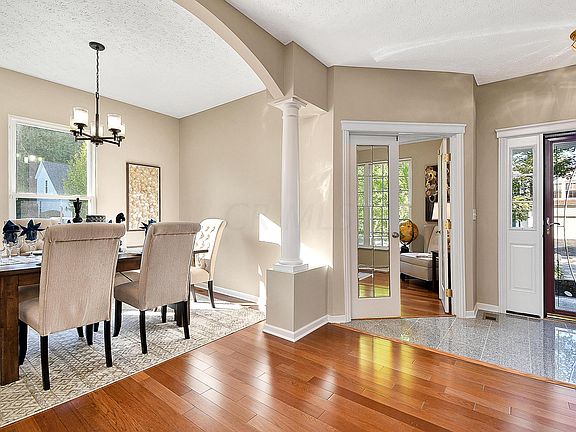 4th image of 6385 Summers Nook Dr