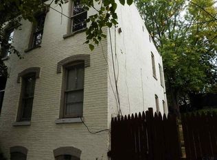 326 9th St, Troy, NY 12180