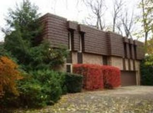 1 Thomas Ln, Pittsburgh, PA 15235