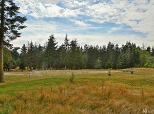 3497 Day Rd, Greenbank, WA 98253