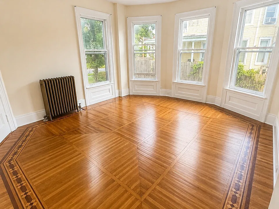 33 Virginia Ave #1
