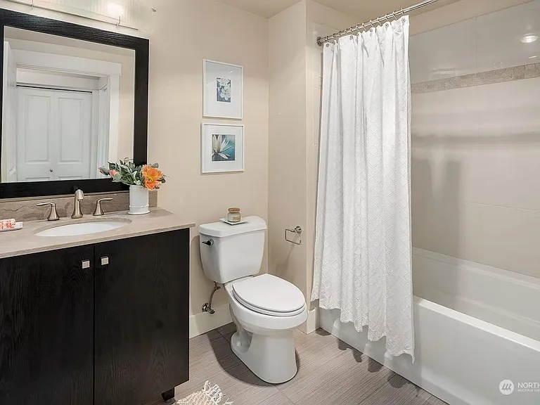699 John St #413 — Photo 14
