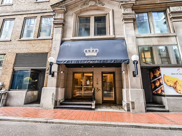 22 Leader Ln, Toronto, ON