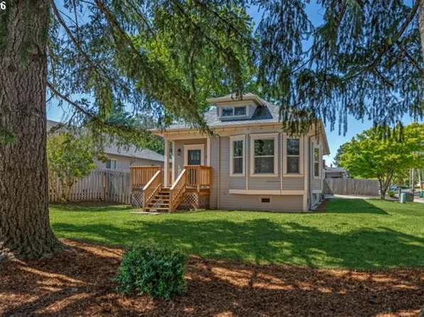 5725 SW Lombard Ave, Beaverton, OR 97005