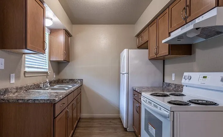 5825 Delany Rd #5825 — Photo 4