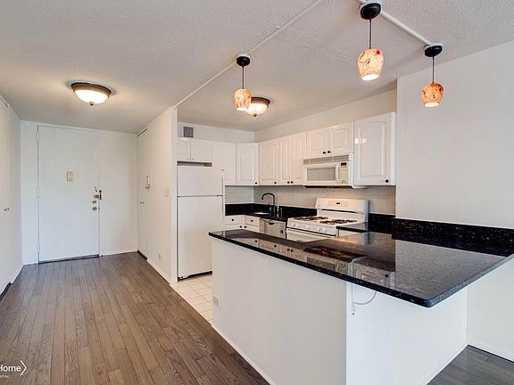 3rd image of 345 E 93rd St APT 21J