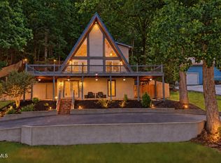 440 Lakeshore Rd, Bluff City, TN 37618