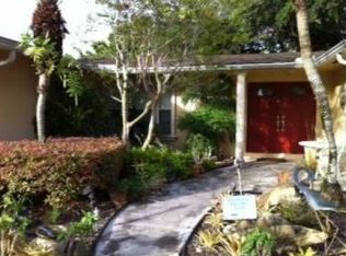 9285 SW 67th St, Miami, FL 33173