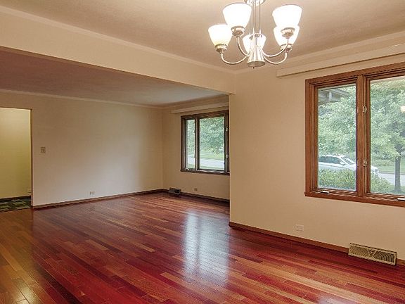 4th image of 4308 Eaton Dr