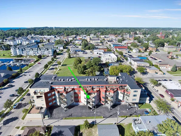 105 W Danaher St Unit 306, Ludington, MI 49431