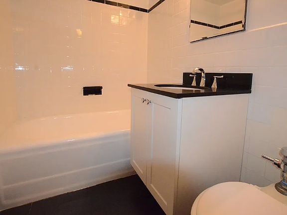 5th image of 108 E 38th St APT 200