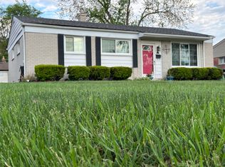 6924 Bison St, Westland, MI 48185