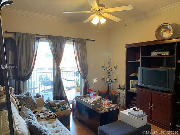4th image of 11630 SW 2nd St #17205