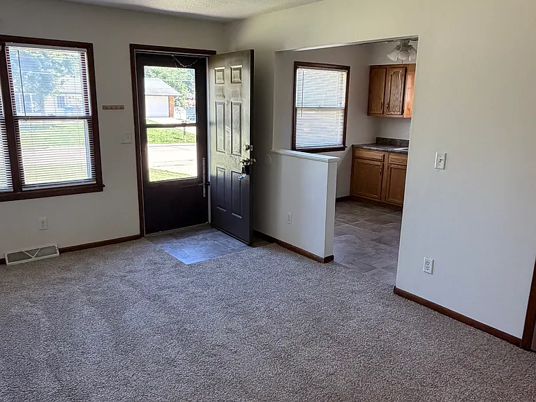3500 E 36th Ct #1 — Photo 4