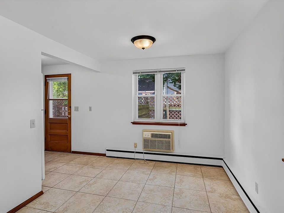 Wall AC unit provided in dining area