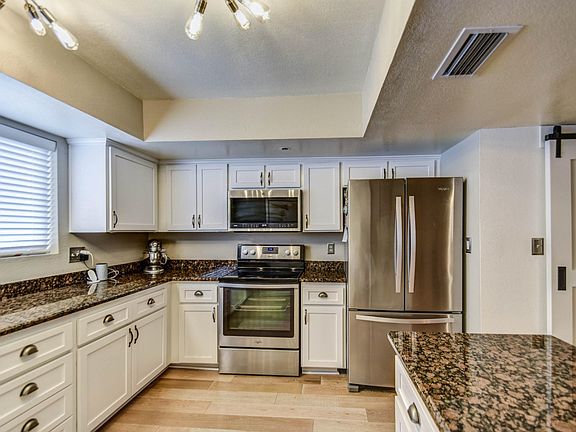 kitchen 11