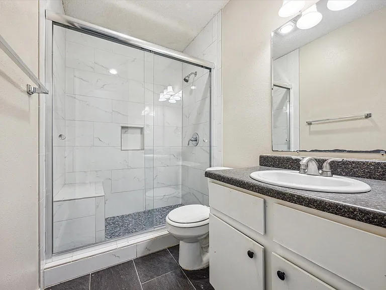 11104 Applewood Dr — Photo 8